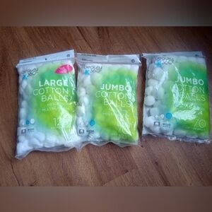 Beauty 360 Jumbo Cotton Balls - Green and White